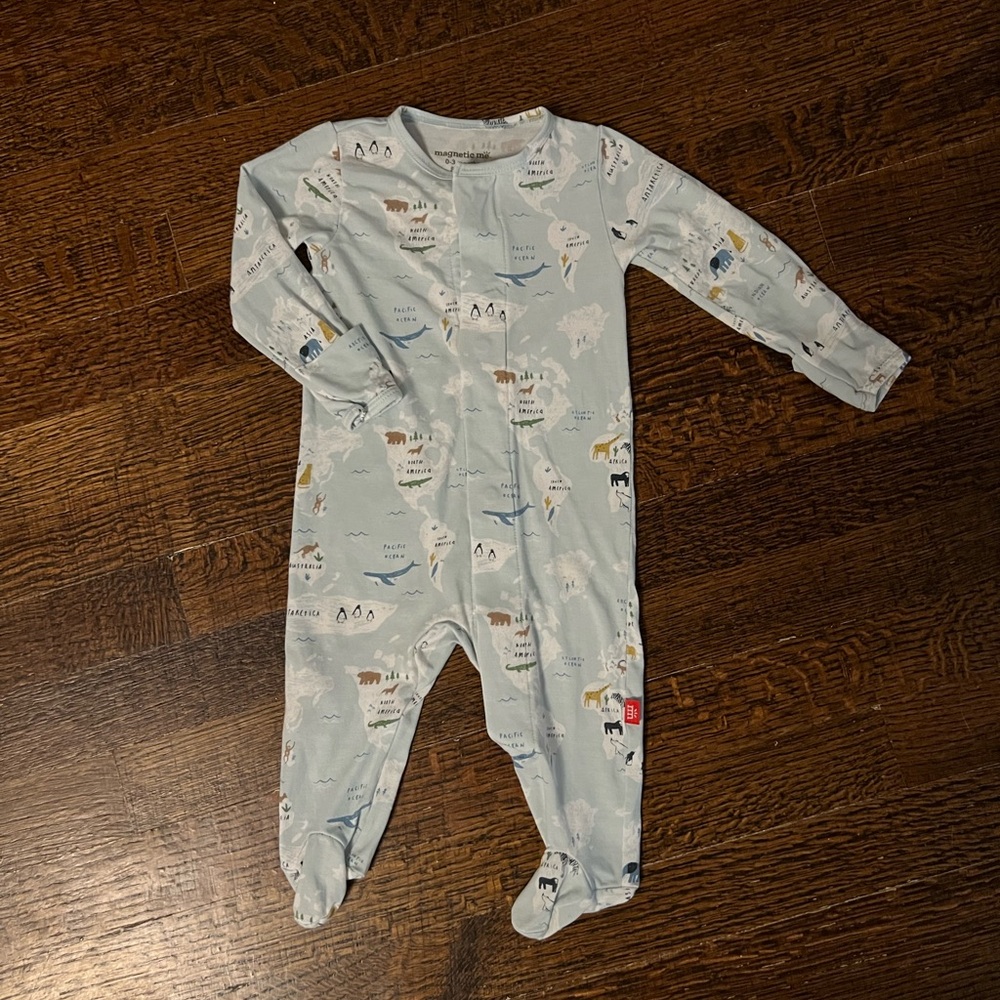 Magnetic Me Modal 0-3 Map Footie Pajama EUC!